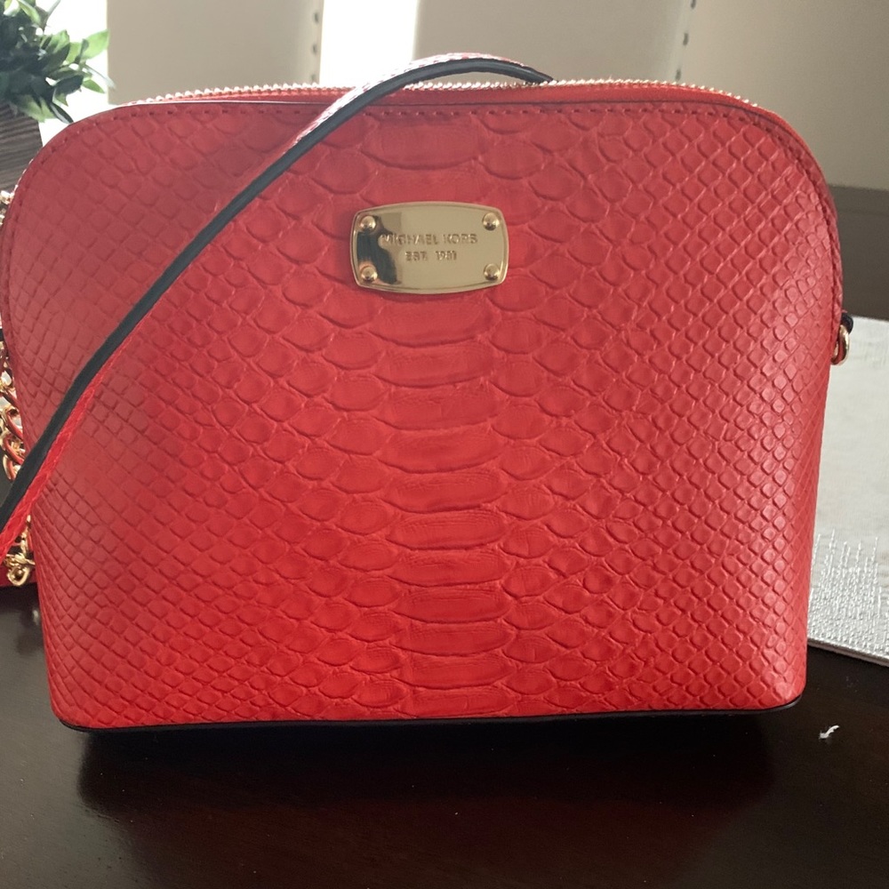New Michael Kors Cindy Large Dome Crossbody